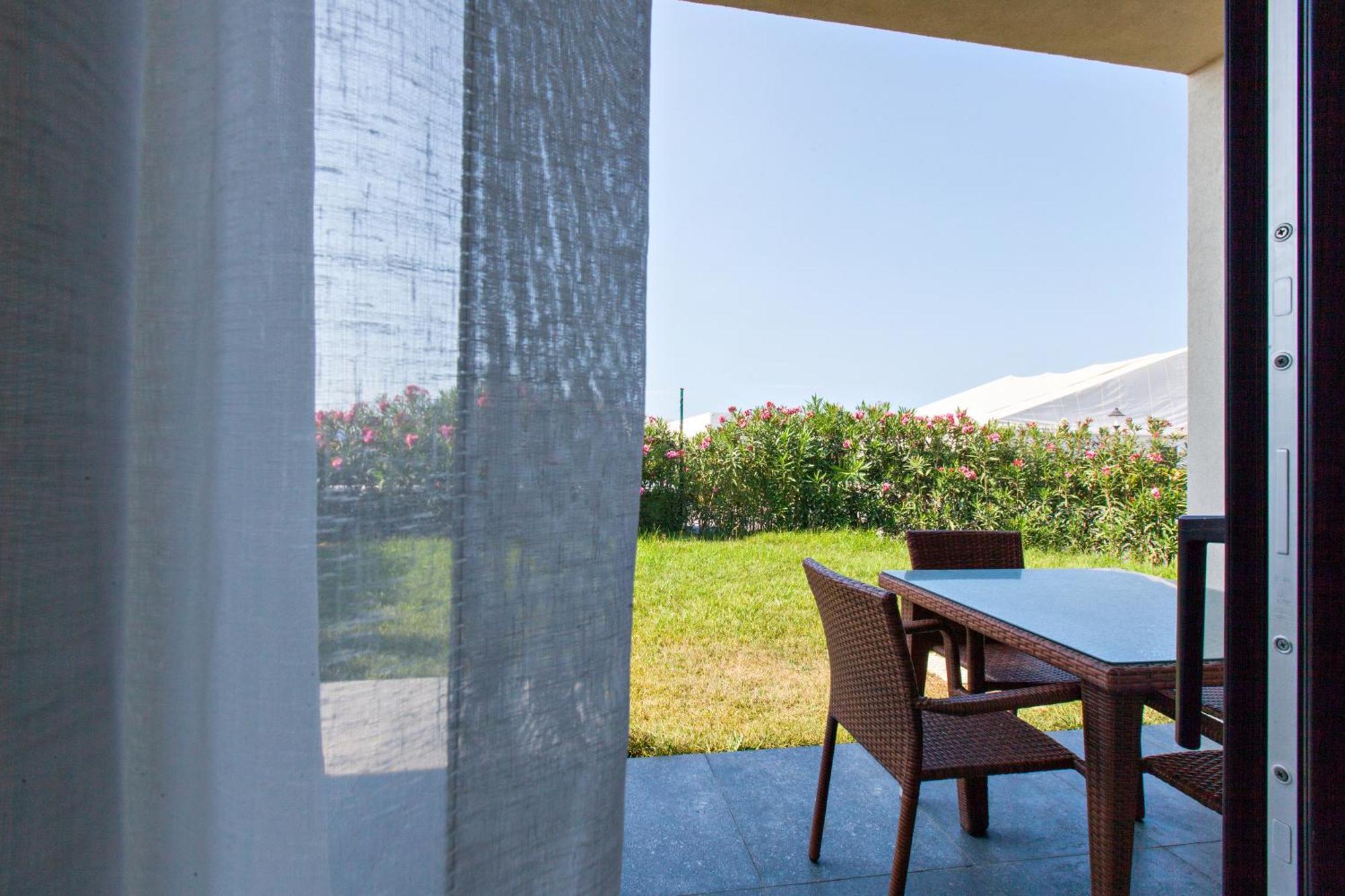 Sea Breeze Resort Nardaran Exteriér fotografie